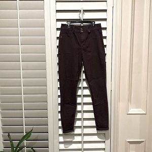 Maurices High Rise Double Button Jeggings
